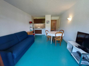 Appartement à Autrans, 500m du centre, 28m², balcon, 4 pers, au pied des pistes, parking privé - FR-1-737-11